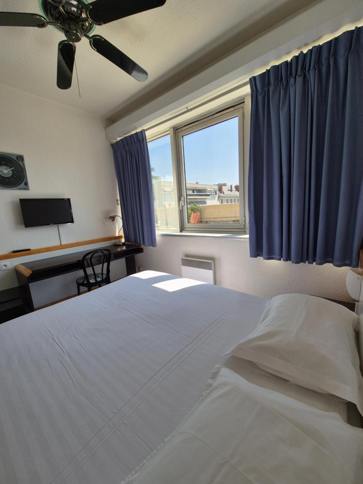 Arche Hotel Vierzon Esterno foto