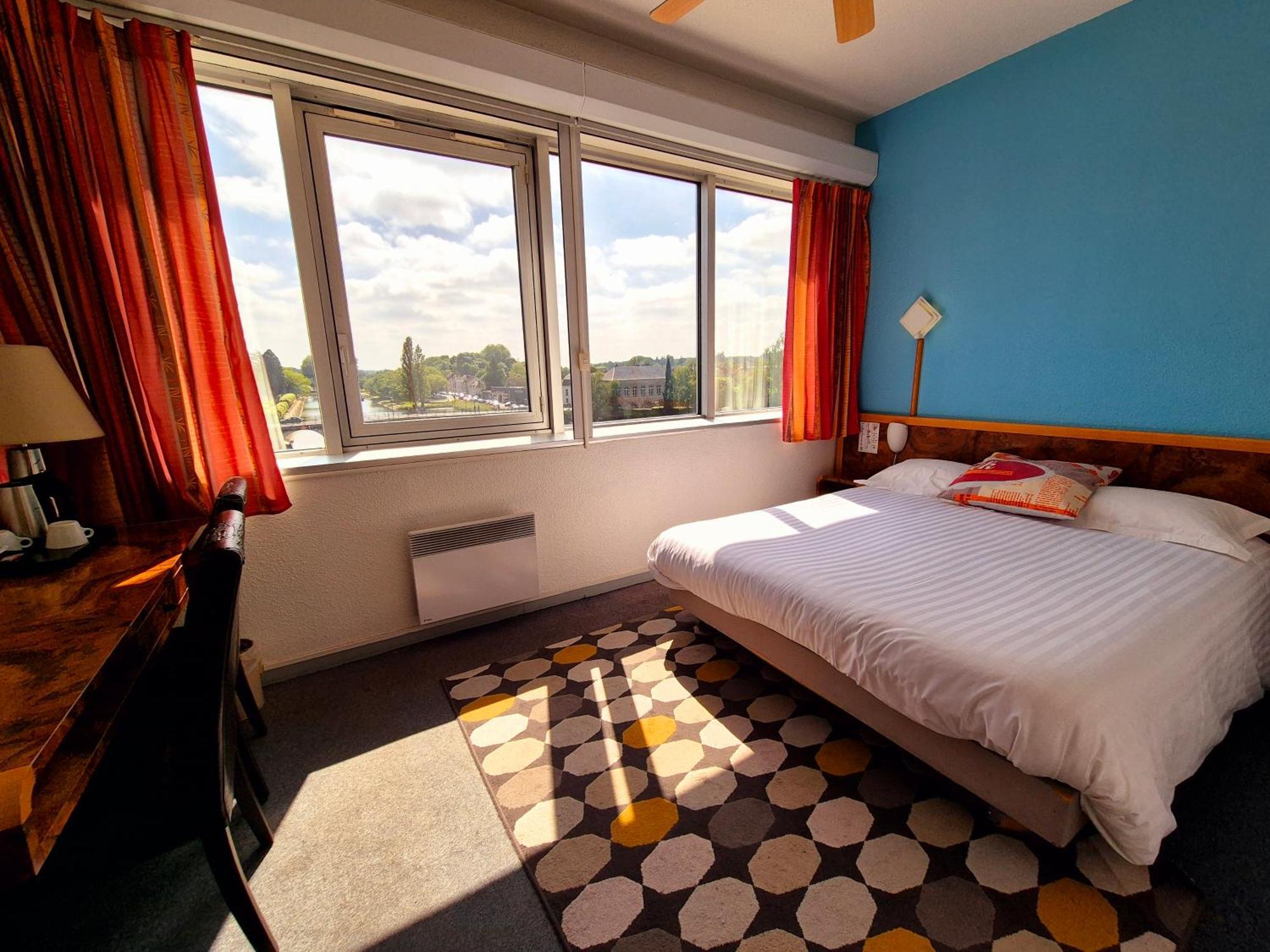 Arche Hotel Vierzon Esterno foto