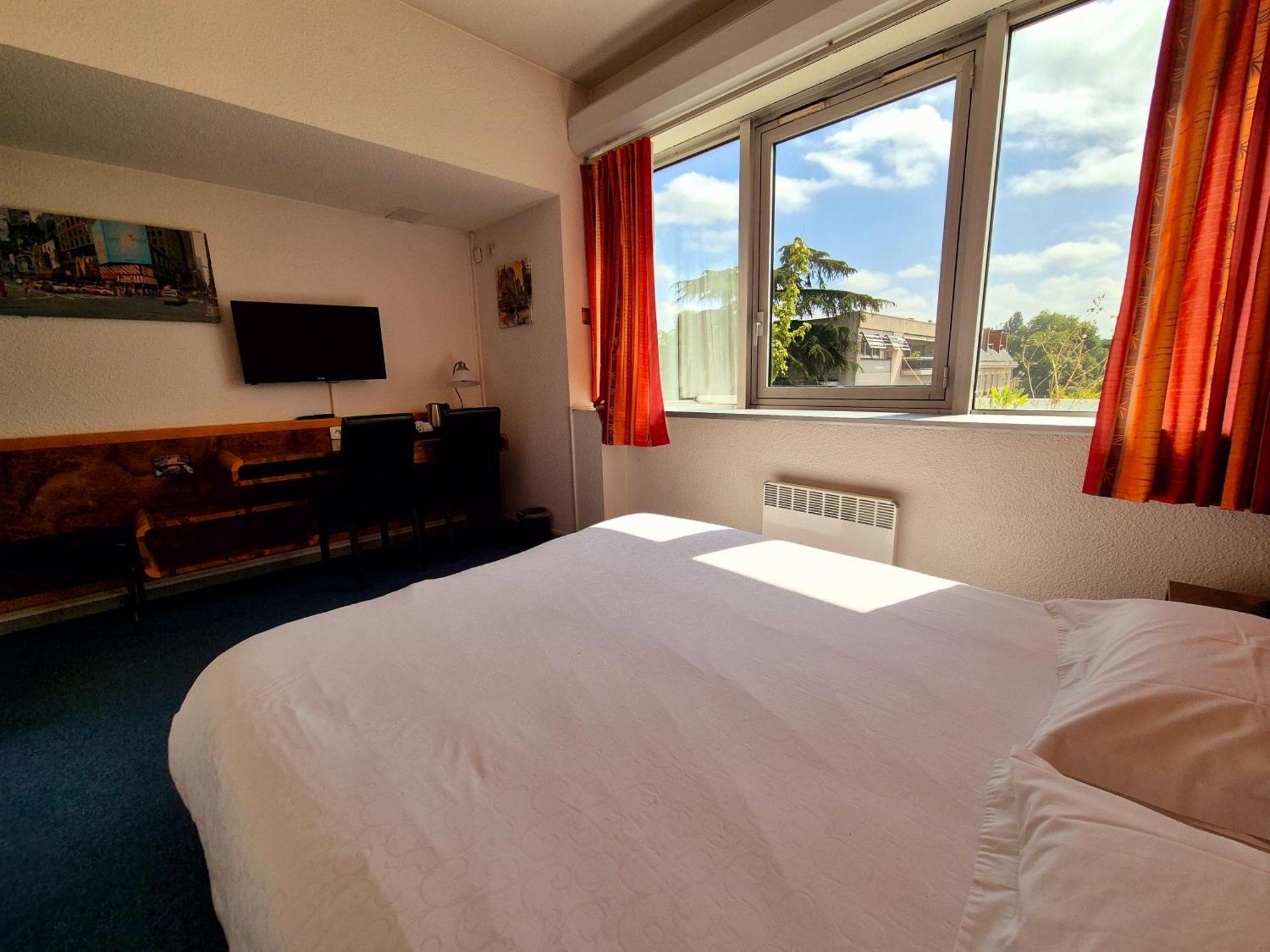 Arche Hotel Vierzon Esterno foto