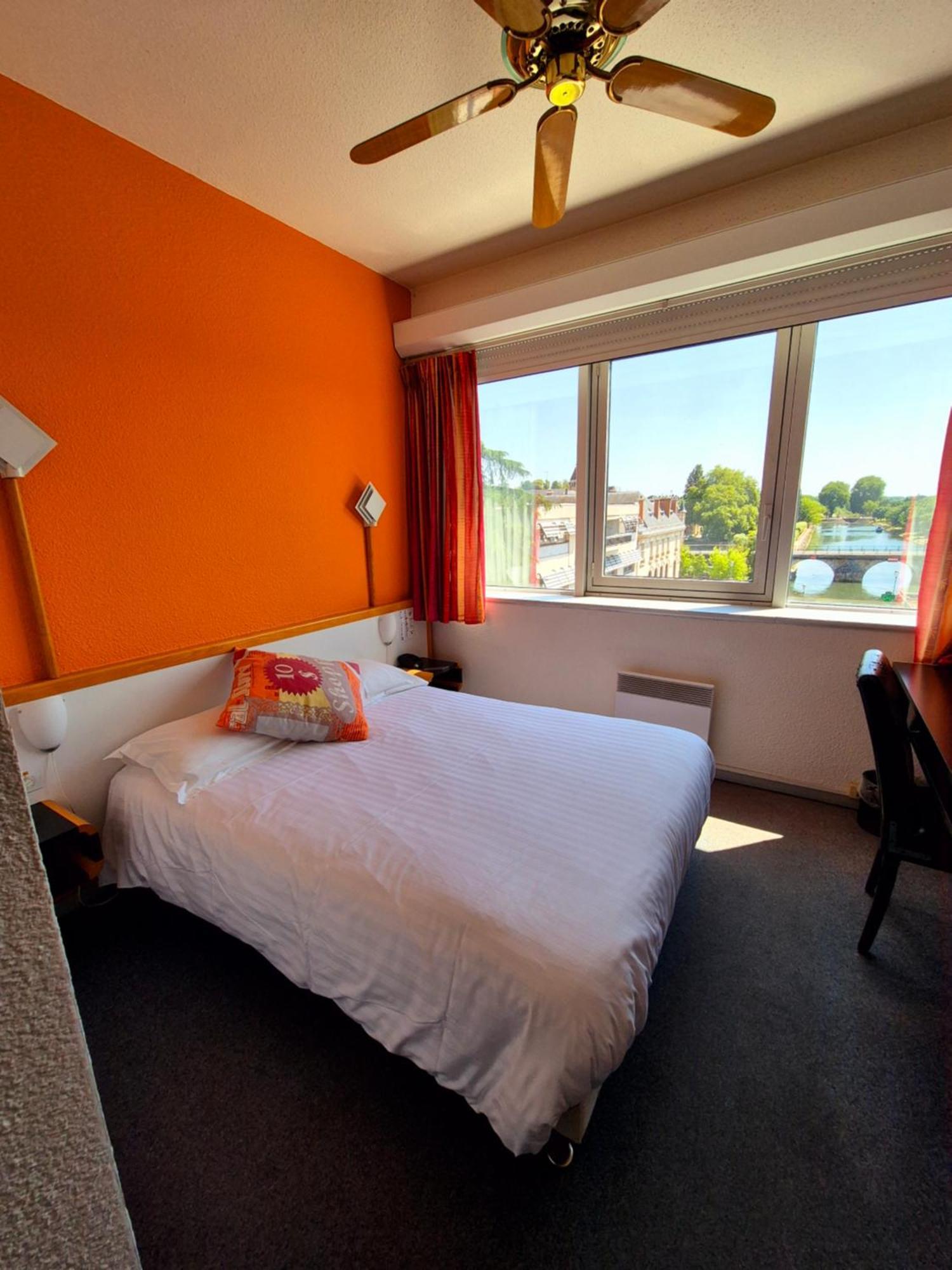 Arche Hotel Vierzon Esterno foto